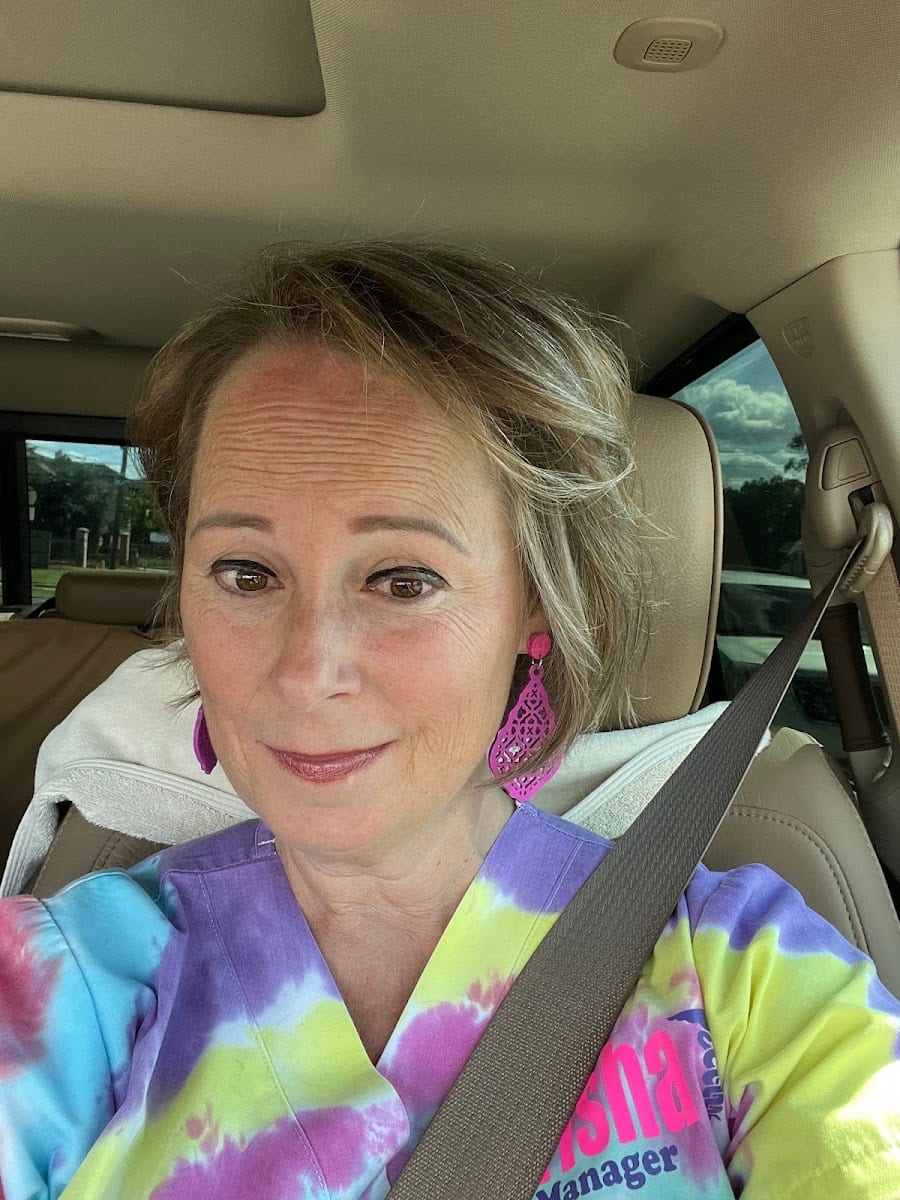 Linda Ray, MD
