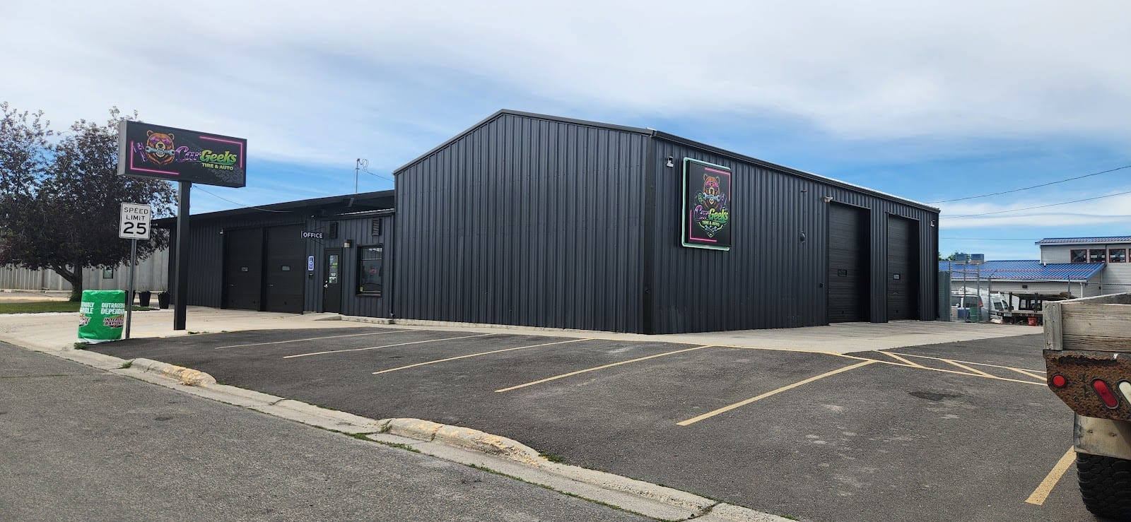 CarGeeks Tire & Auto