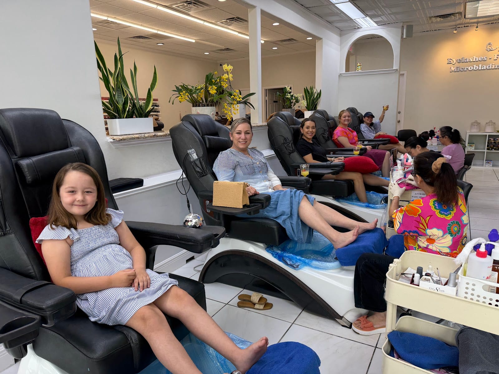 M. T Nails and Facial Salon LLC