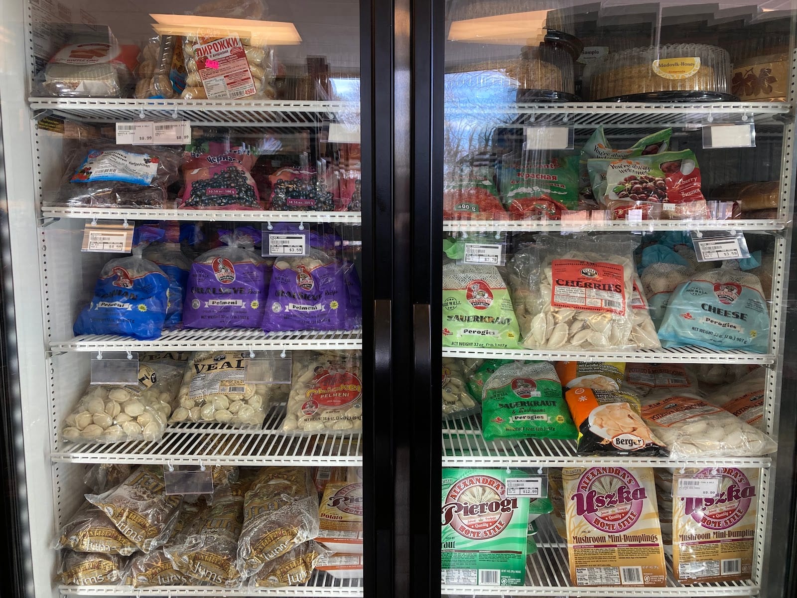 International Food & Deli, photo 2