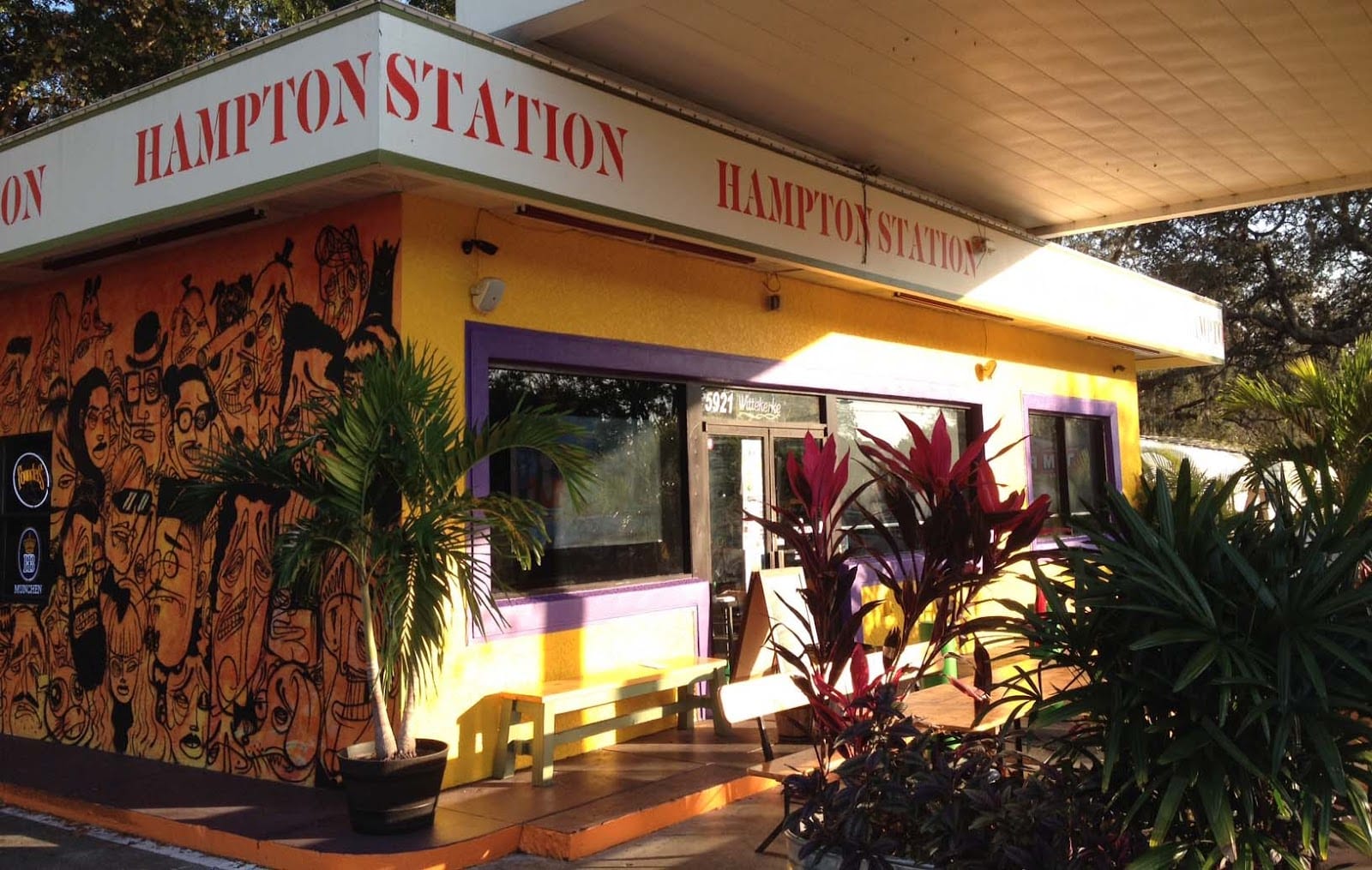 Hampton Station Pizza & Records, photo 2