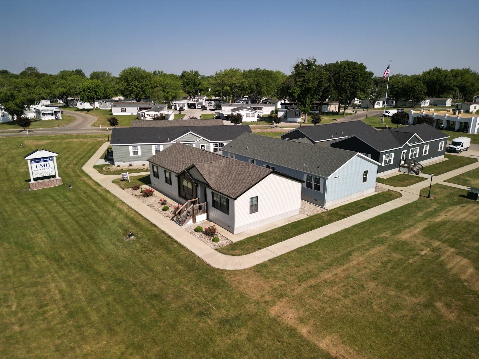 Redbud Estates, photo 2