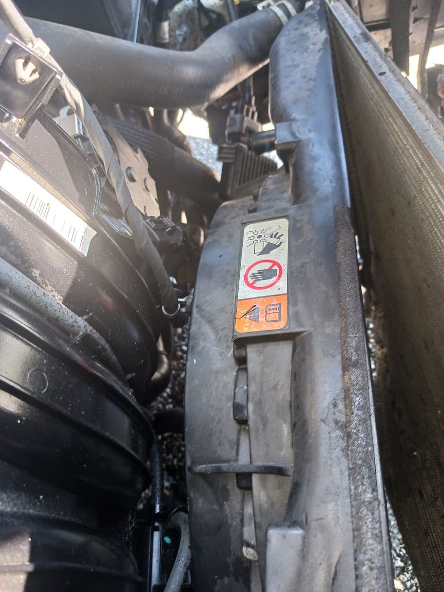 Sykes Auto Body, photo 3