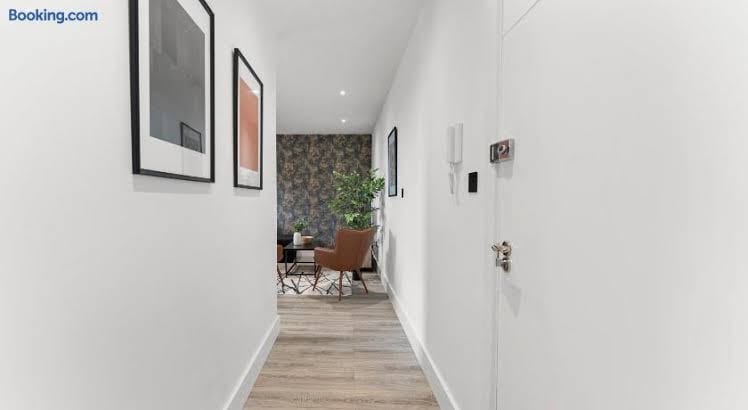 2br Brewery View Stylish Apt Fast Wifi - Apartment, photo 2