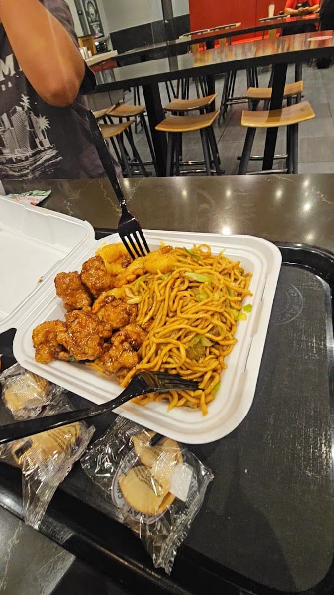 Panda Express, photo 3