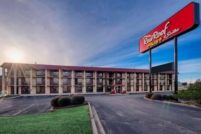 Sapphire Suite: Walk to Toyota Field, Food & Drink