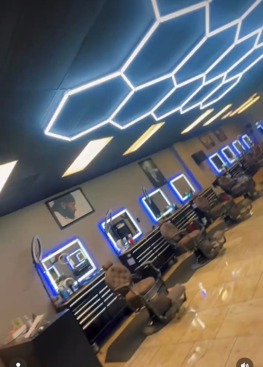 Lavish Barbershop, photo 2