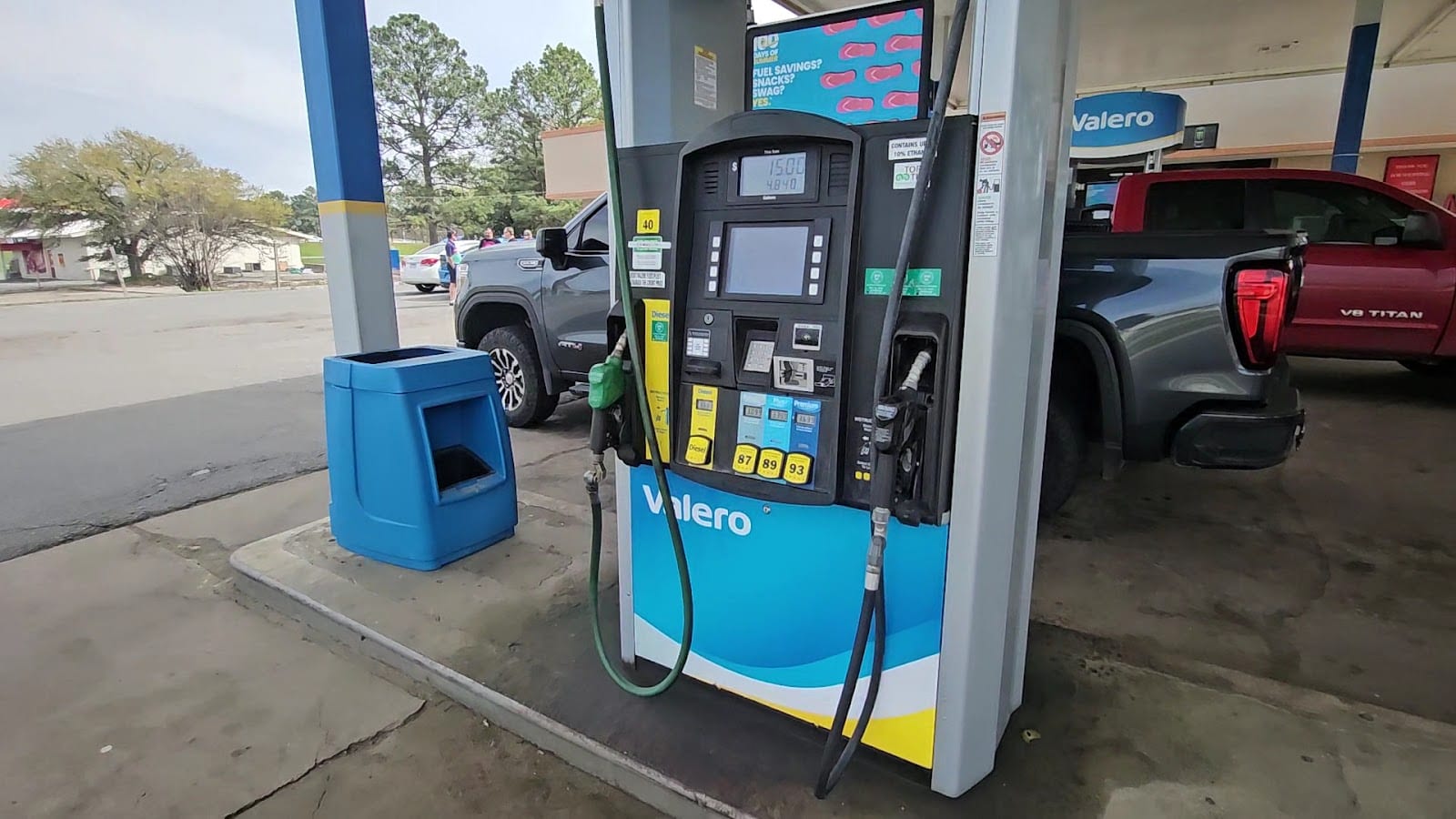 VALERO - Gas Stop 65th