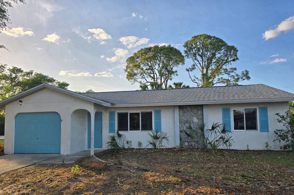 Charming 2BR Home w/Heated Pool & Arcade in Quiet Area – Perfect Location!