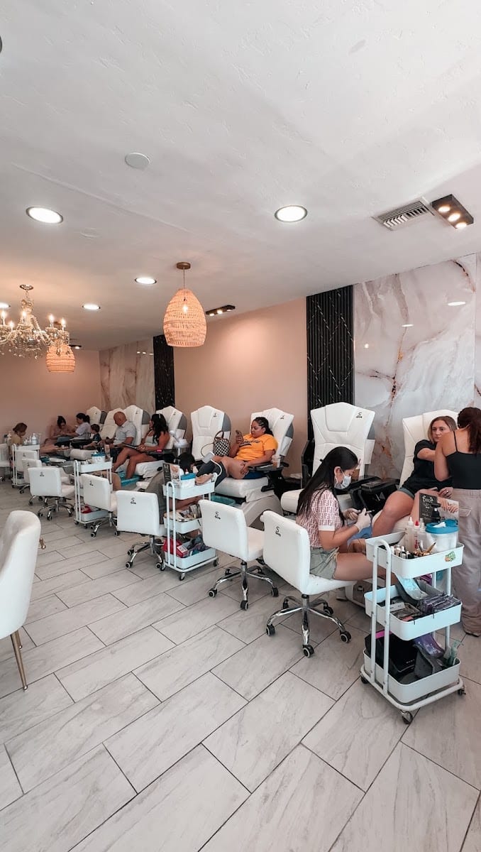 Solara Nail Spa (Formerly HQ Nails), photo 2