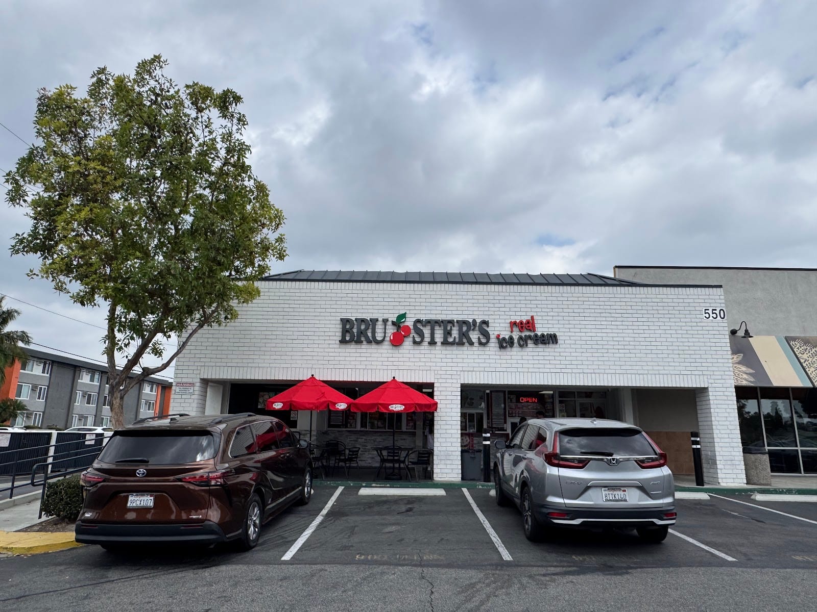 Bruster's Real Ice Cream, photo 2