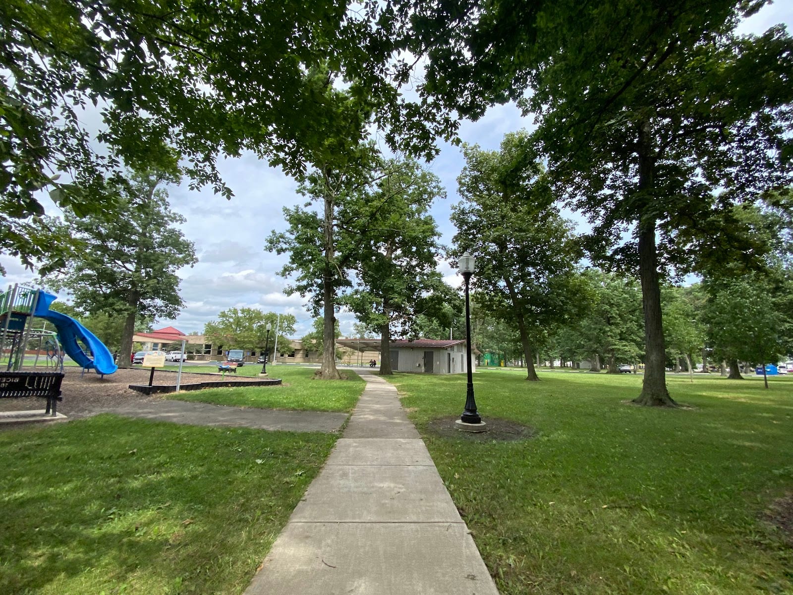 Weisser Park Youth Center, photo 2