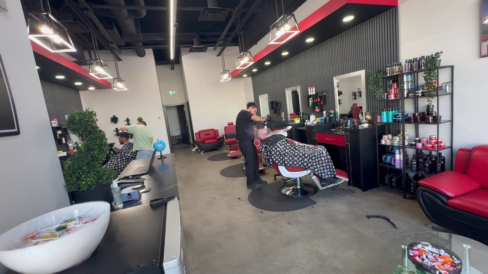 Gentlemen's House Barbershop, photo 3