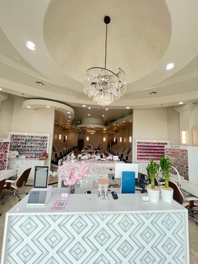 Glow Nail And Head Spa