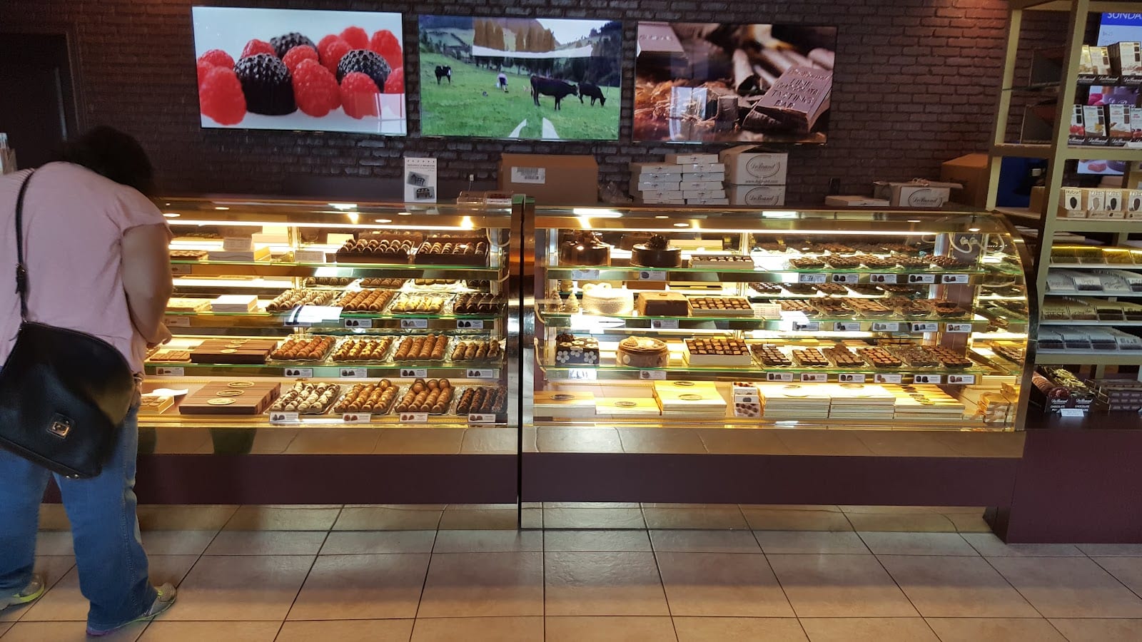 DeBrand Fine Chocolates