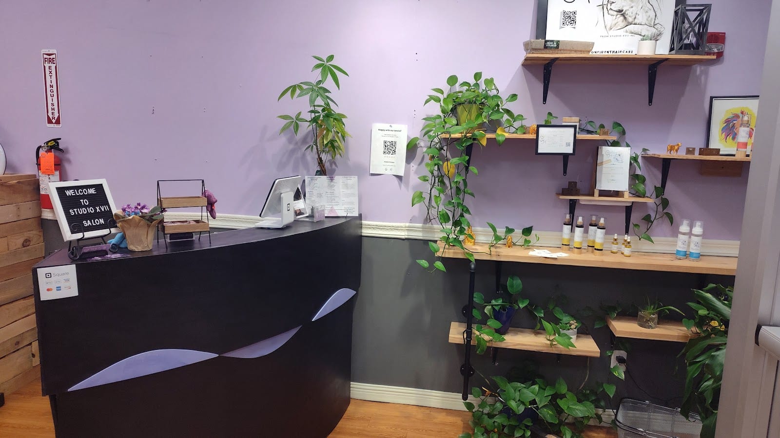 StudioXVII Salon