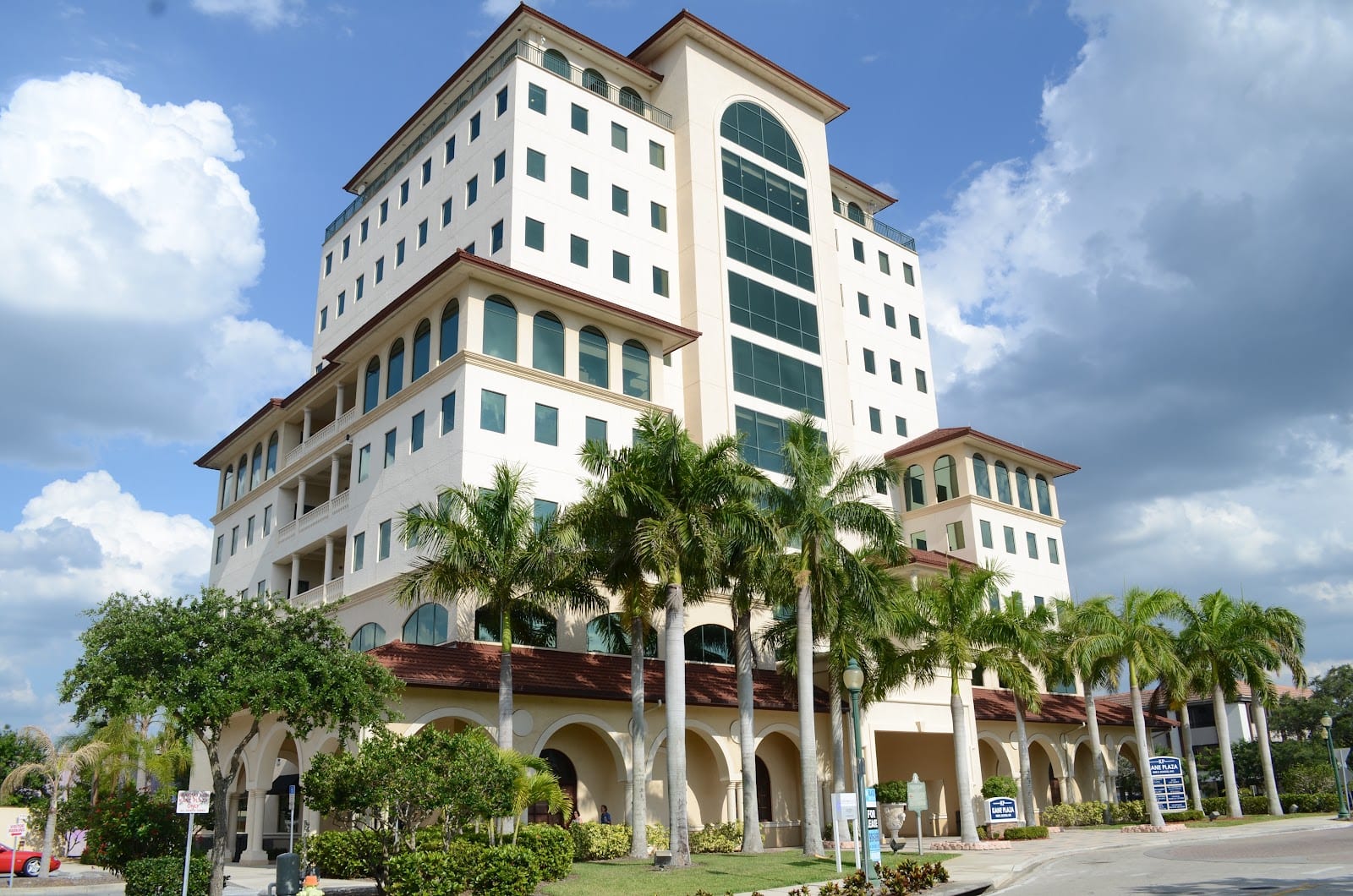 SunState Medical Specialists - Urology