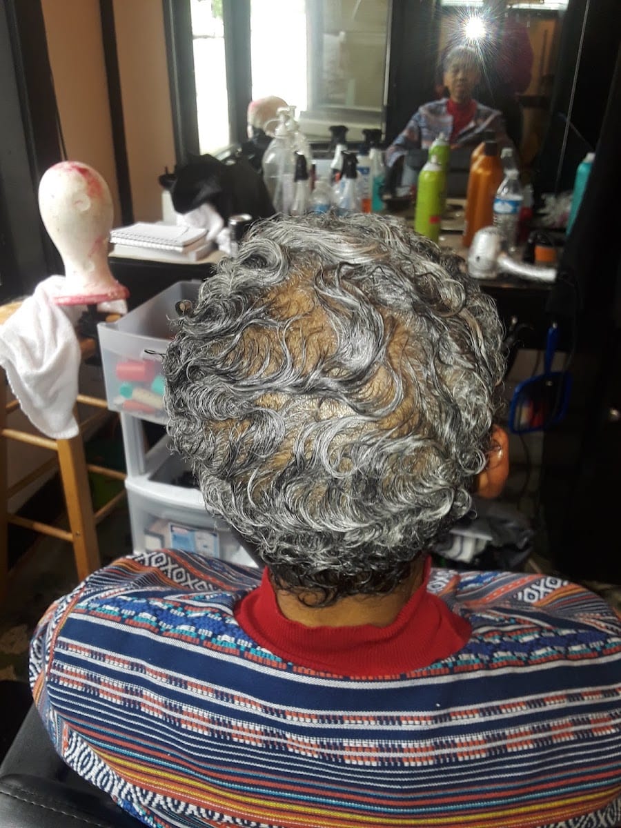 Double M Beauty Salon