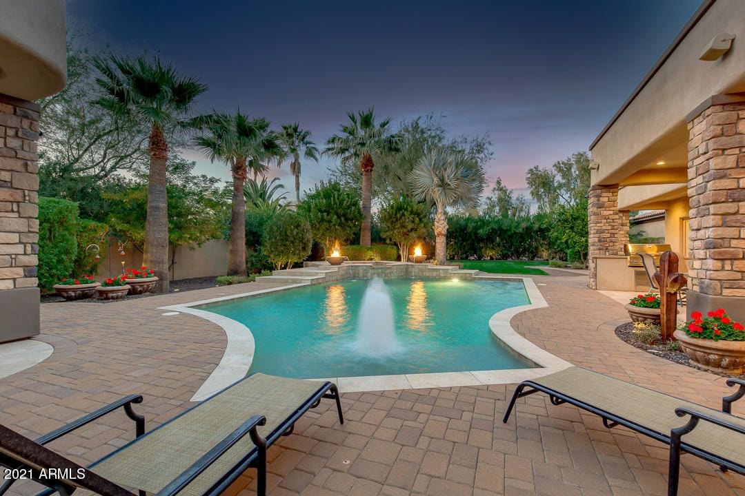 Mirka Pipova-East Valley Real Estate Specialist 🏡, photo 2