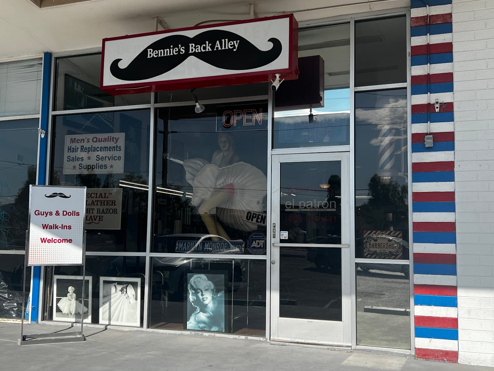 Bennie's Back Alley Barber Shop