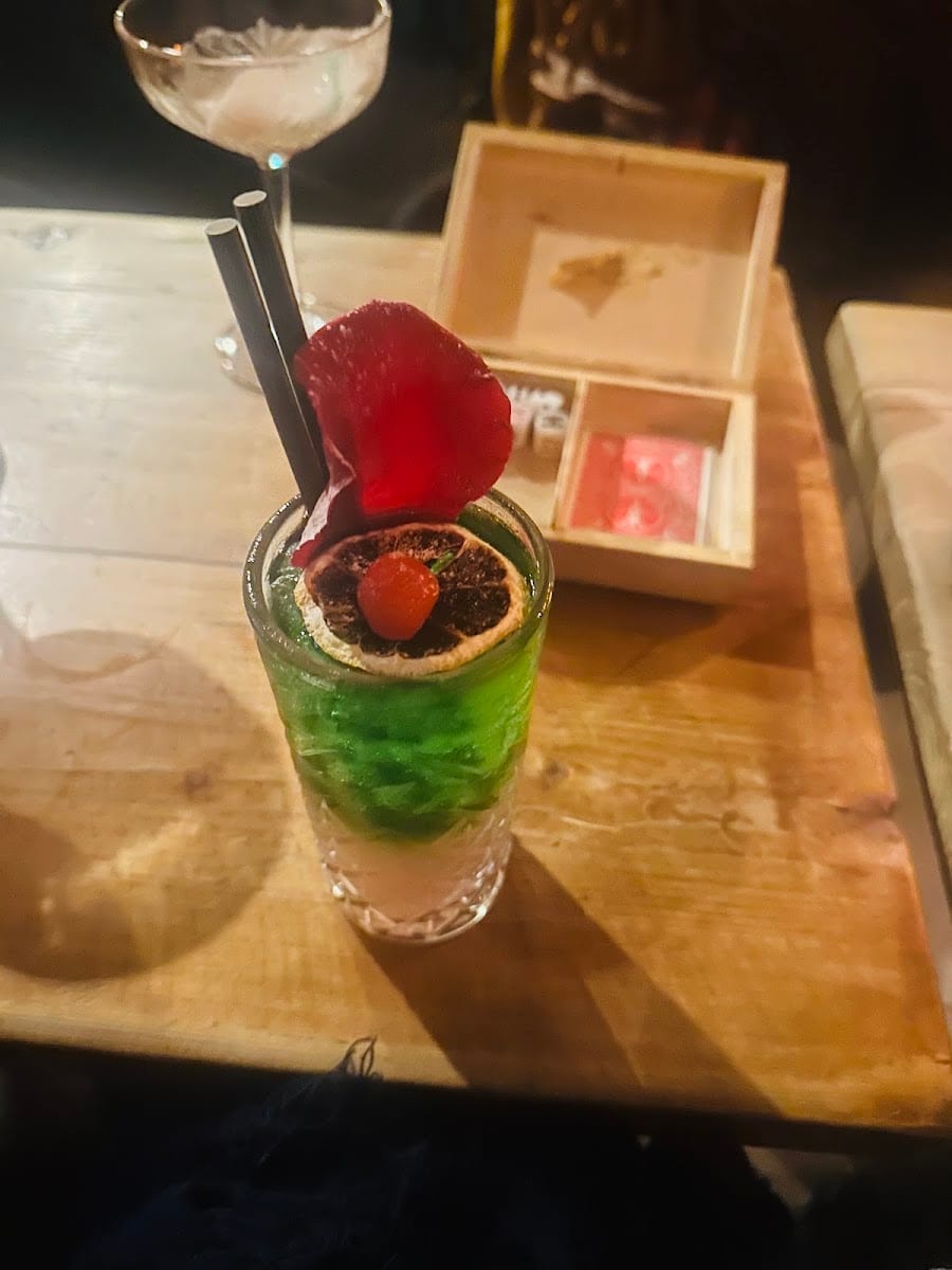 Moonshine Saloon, photo 4