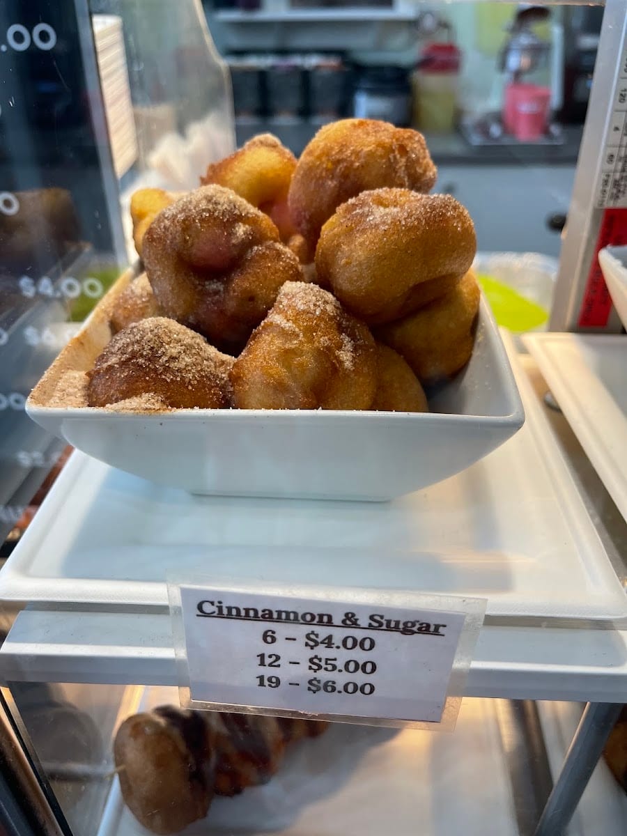 Meaney's Mini Donuts & Coffee House