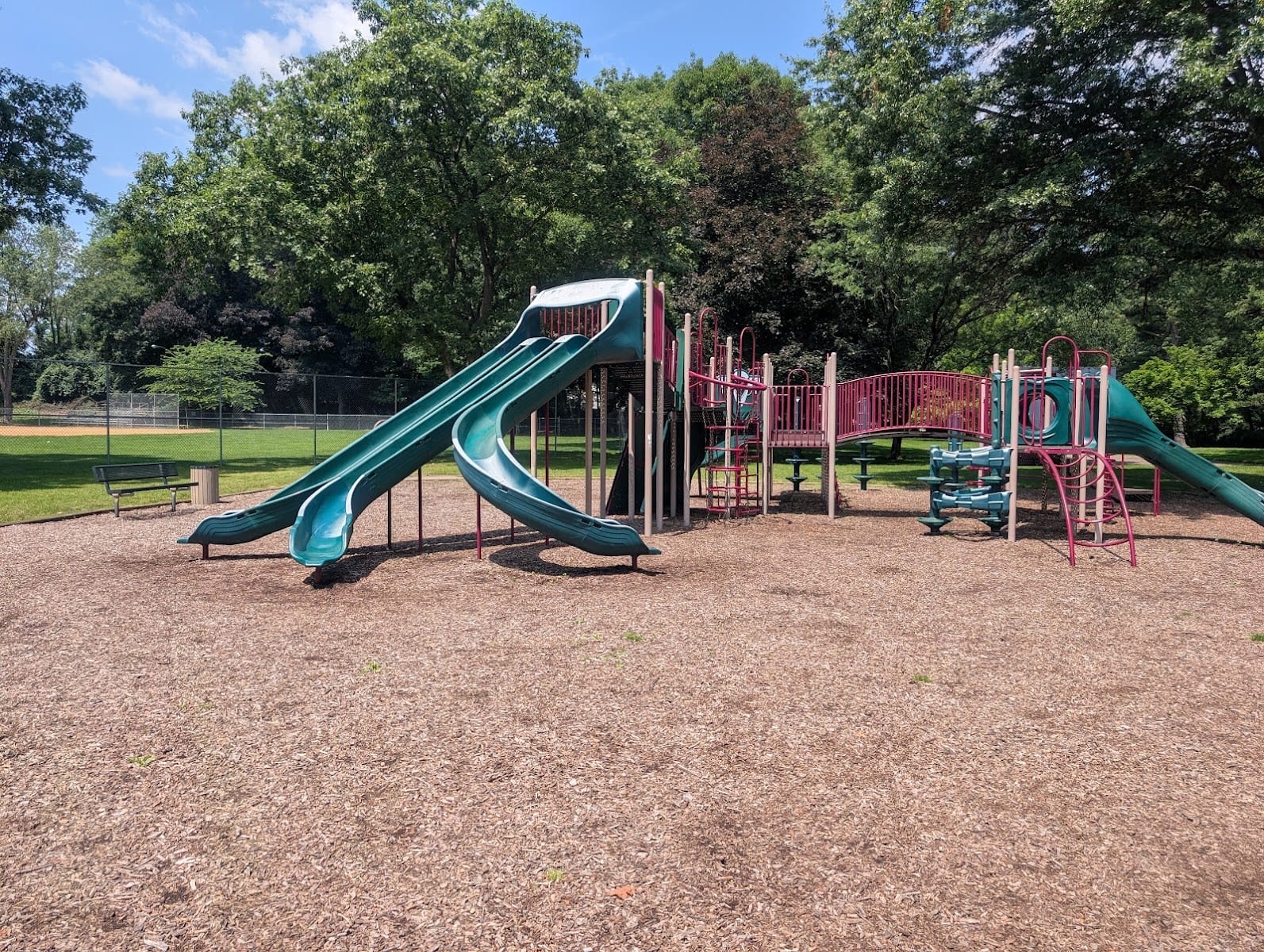 Playground, photo 2
