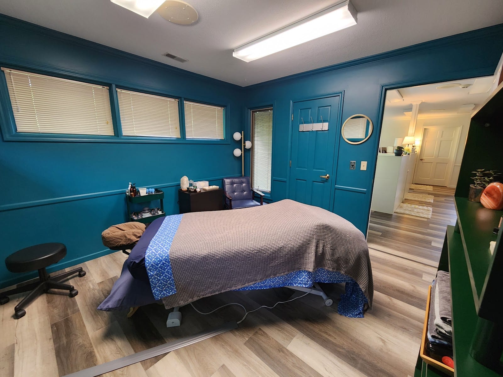 REBEL REBEL MASSAGE LLC