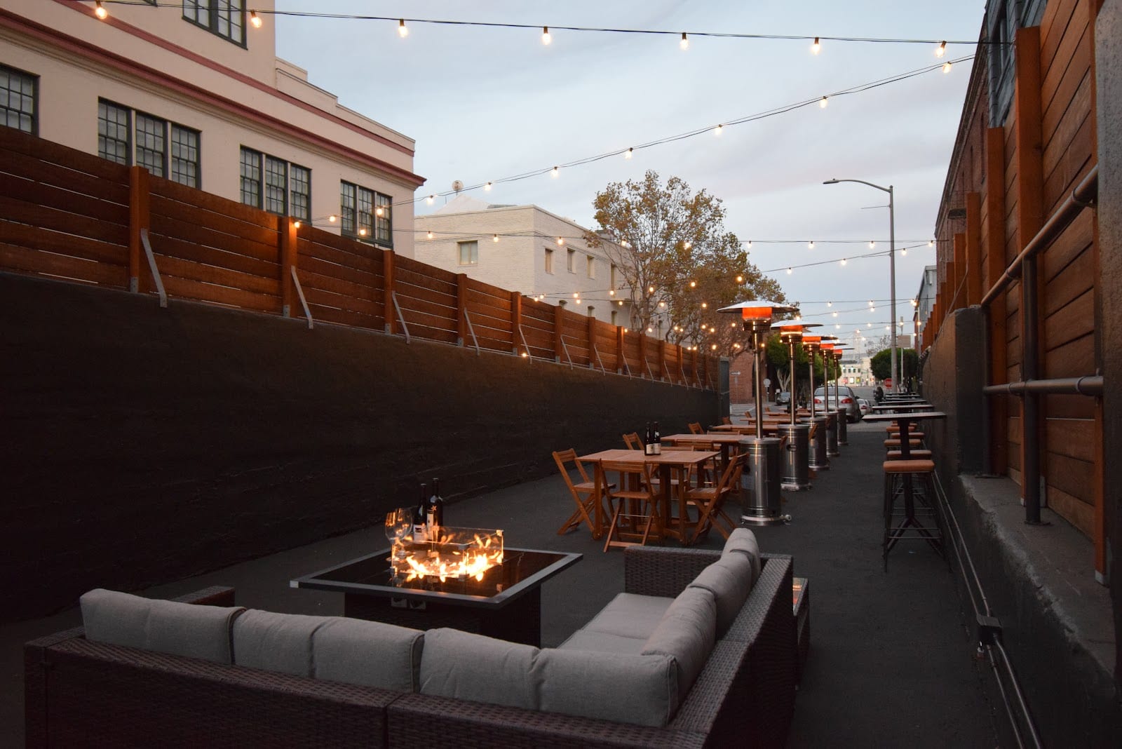 Indie Wine and Beer Bar, photo 4
