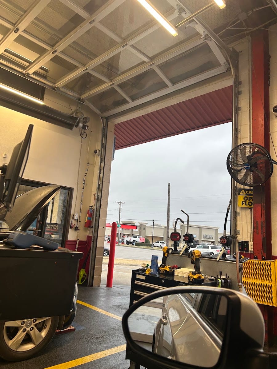 Valvoline Instant Oil Change, photo 3