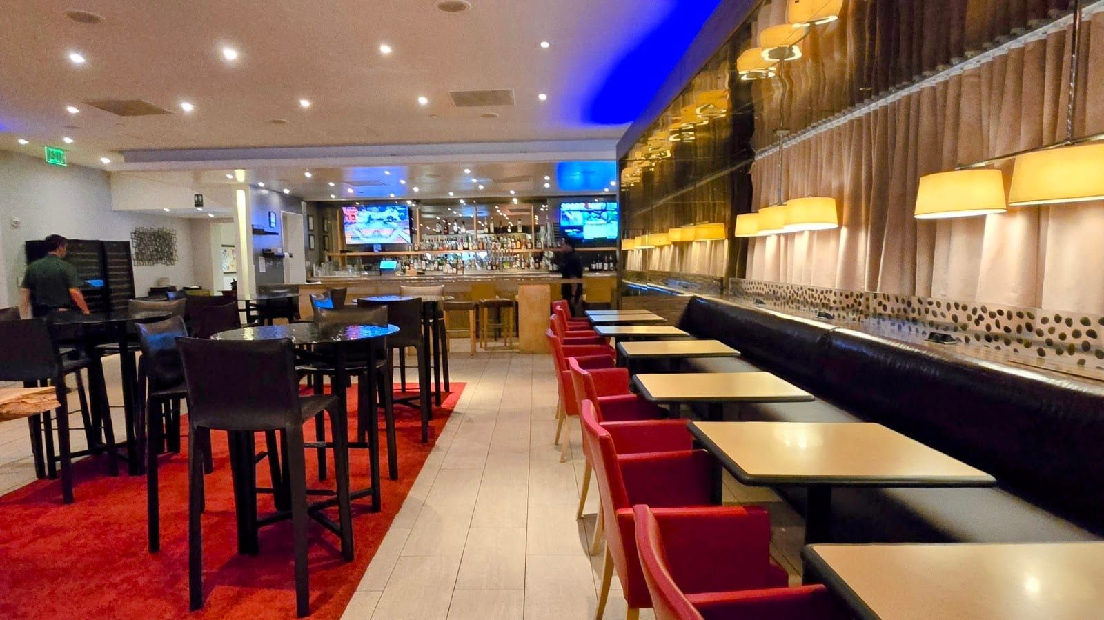 750 Restaurant & Bar, photo 4