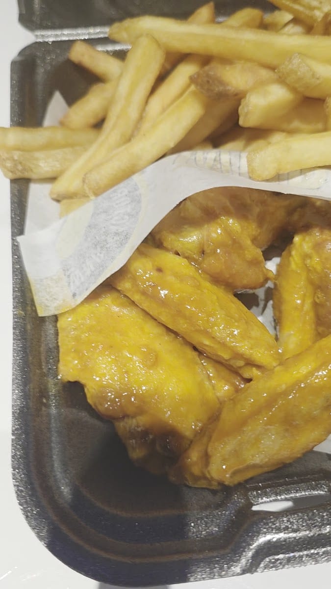 WNB Factory - Wings & Burger, photo 3