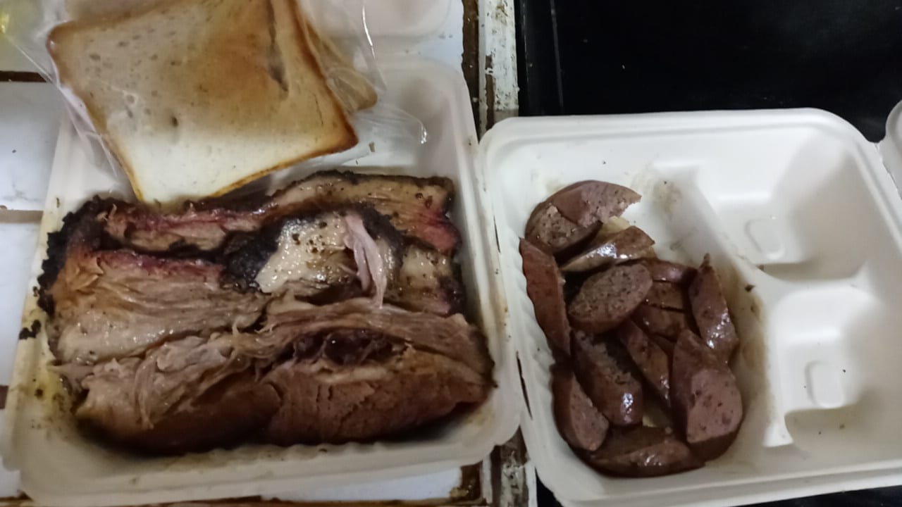 LaSalle's Barbecue, photo 2