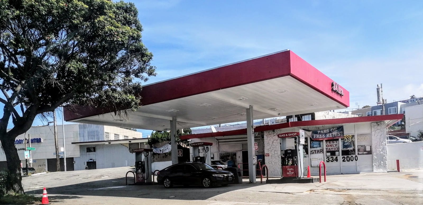 Gas and Shop, photo 3