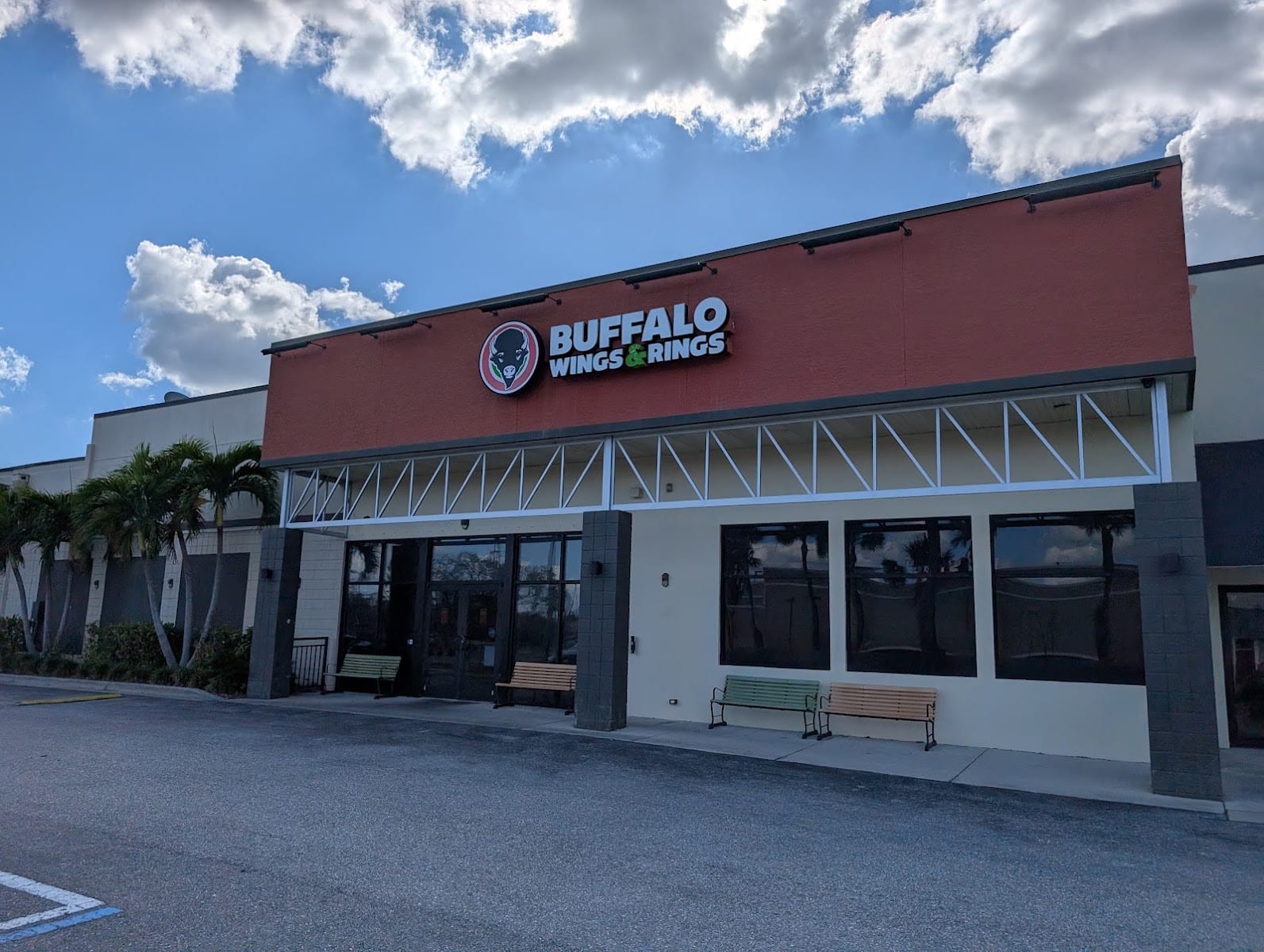 Wings and Rings, photo 2