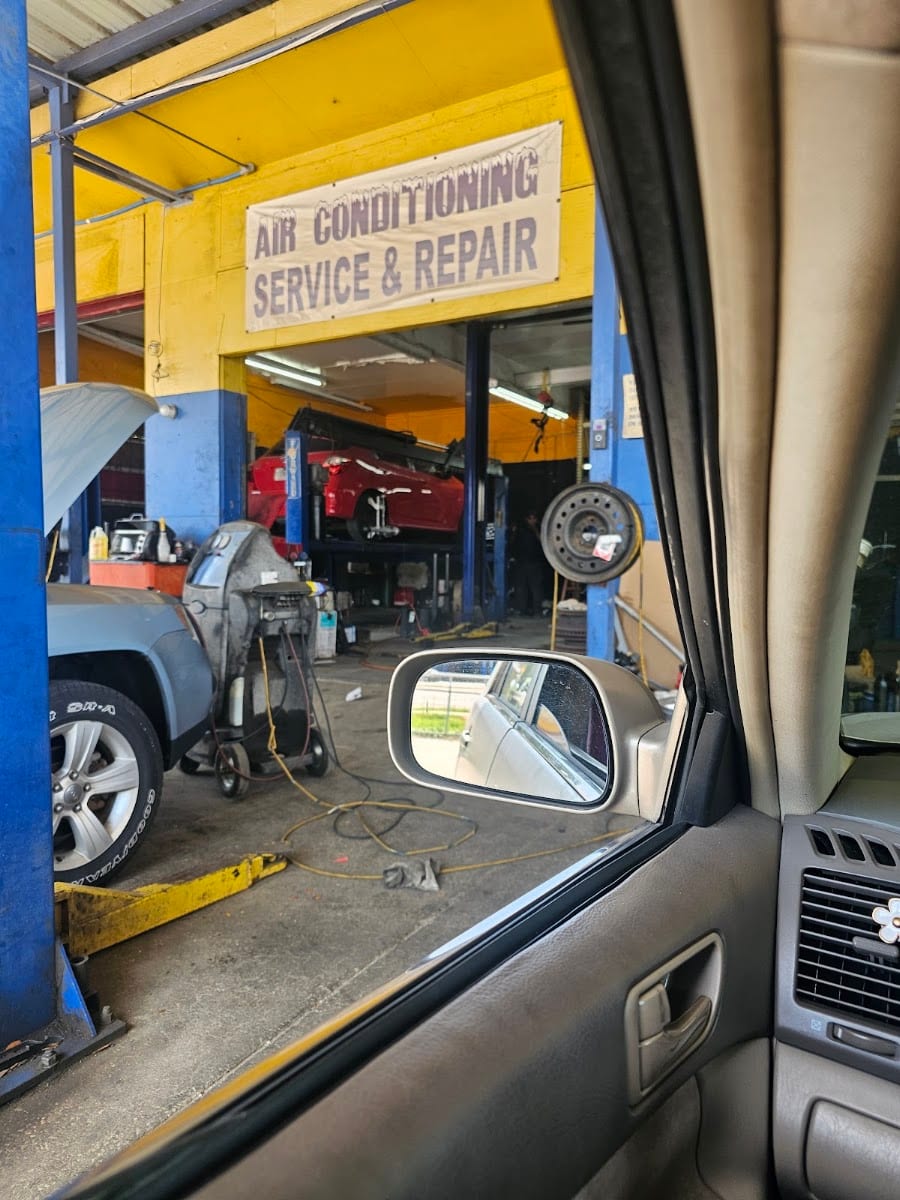 Speedy Lube & Auto Care Inc