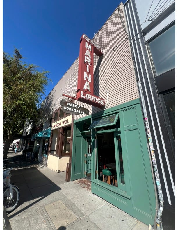 Sully’s Marina Lounge, photo 2