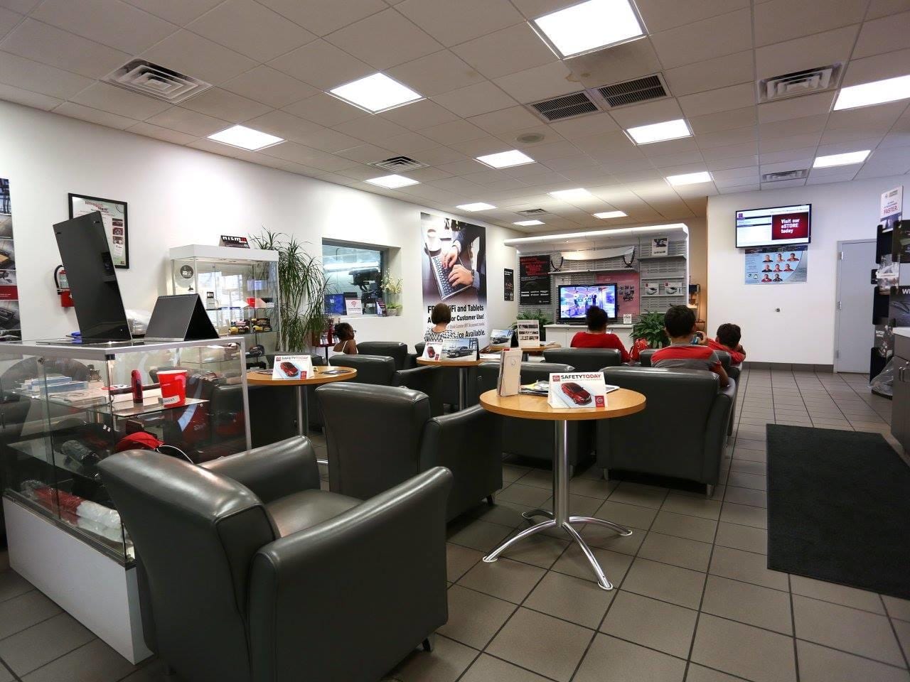 Tameron Nissan