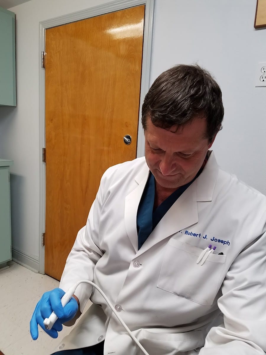 Joseph Robert J MD, photo 2
