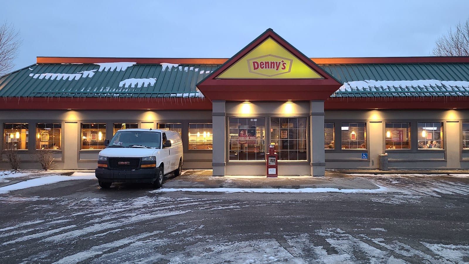 Denny's Restaurant Broadmoor Blvd, photo 2