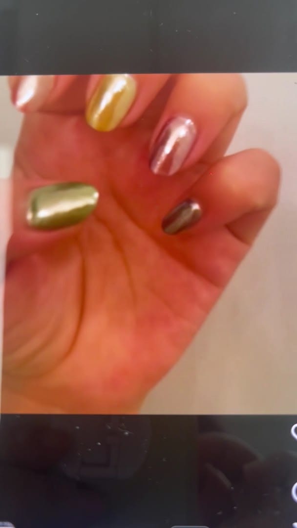 Nail City, photo 2