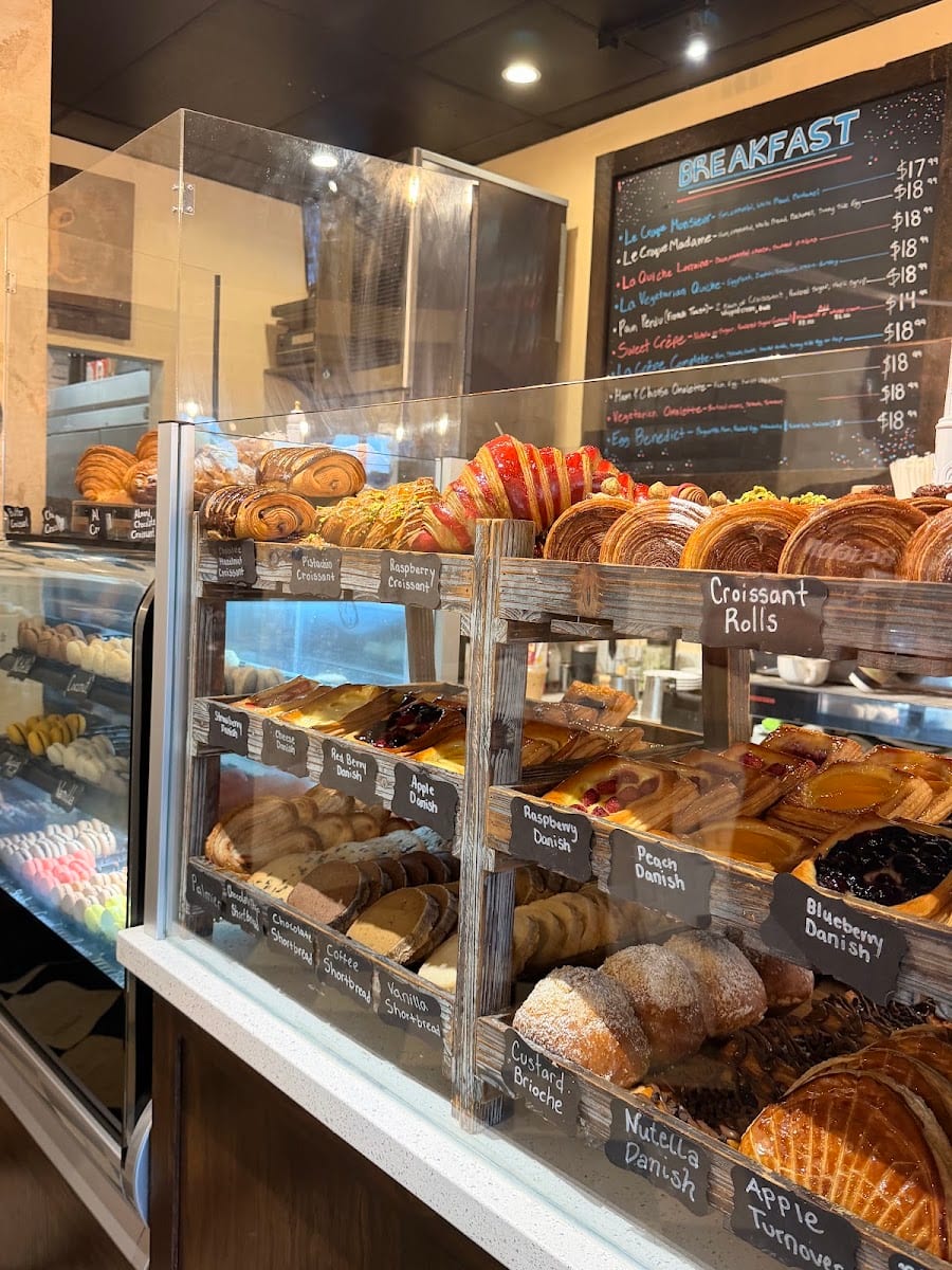 Little France Coffee & Bakery