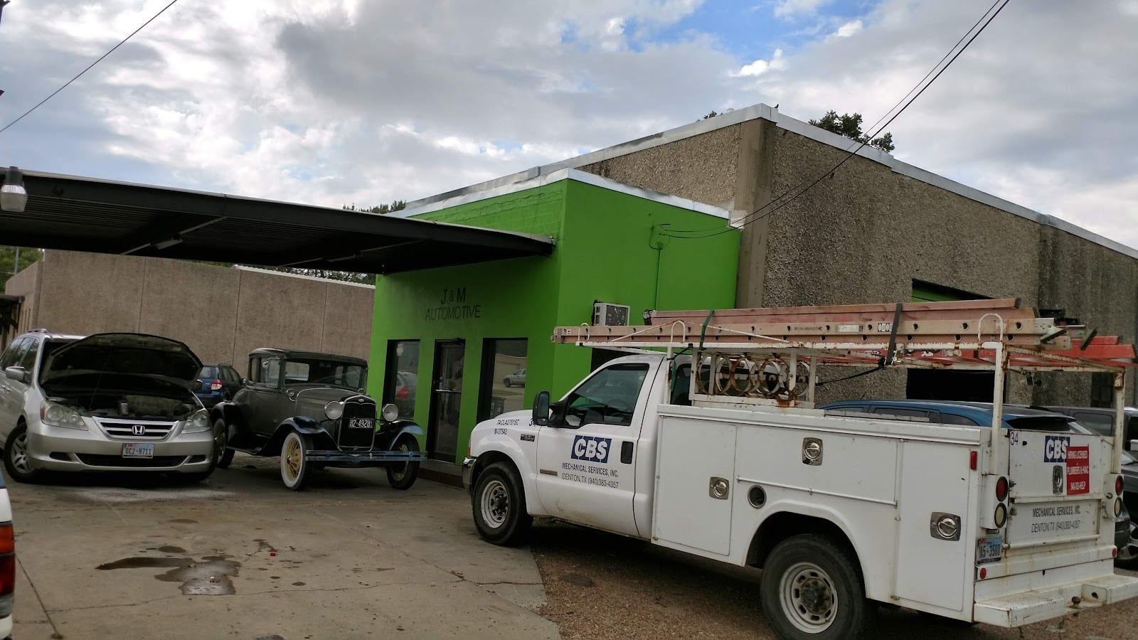 J & M Automotive, photo 3