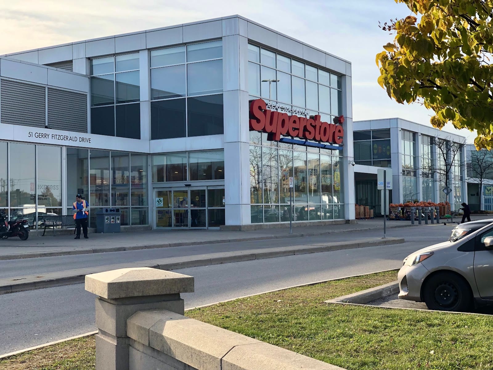 Real Canadian Superstore Gerry Fitzgerald Drive, photo 2