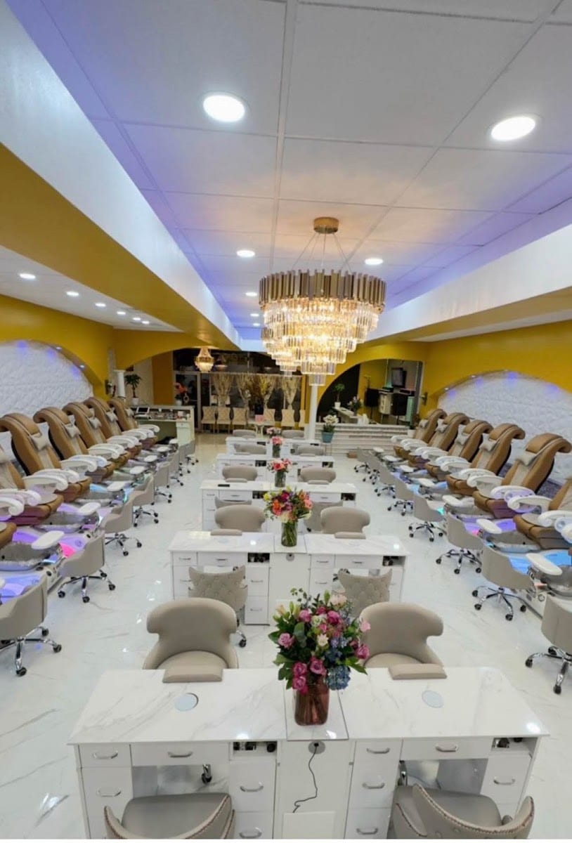 DQ Nails Spa