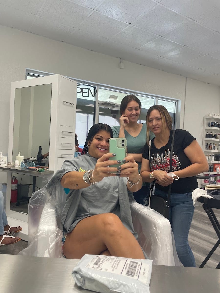 BellasBeautyStudio, photo 2