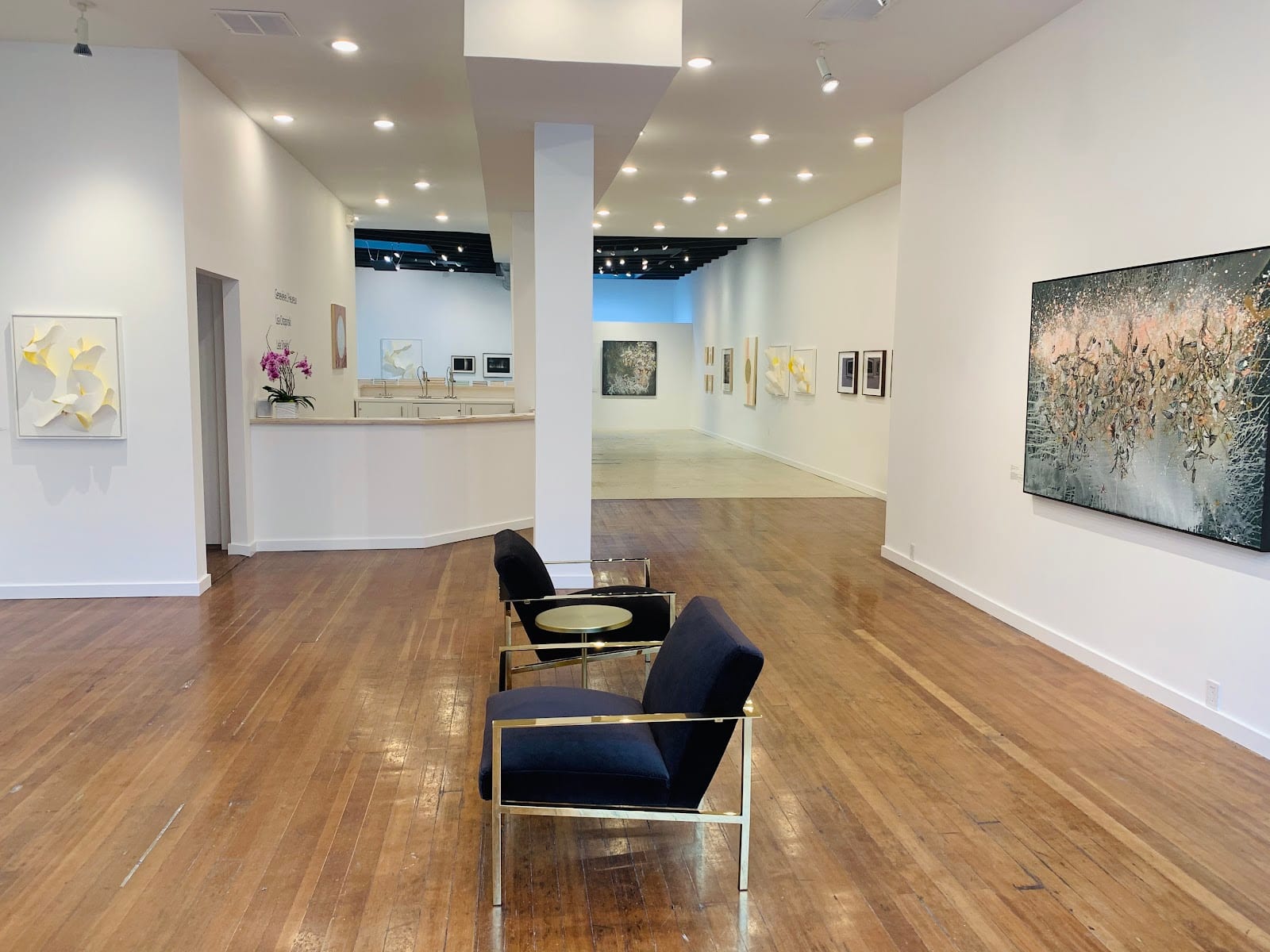 TINT Gallery, photo 3