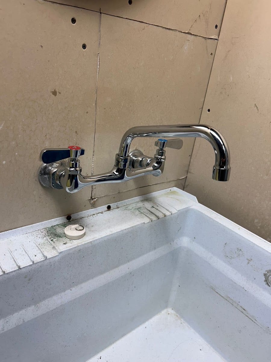 Pioneer Plumbers, photo 3