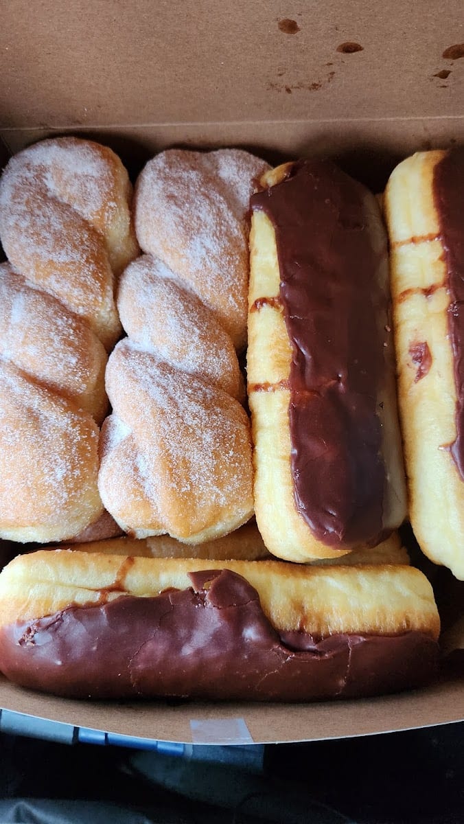 D K's Donuts
