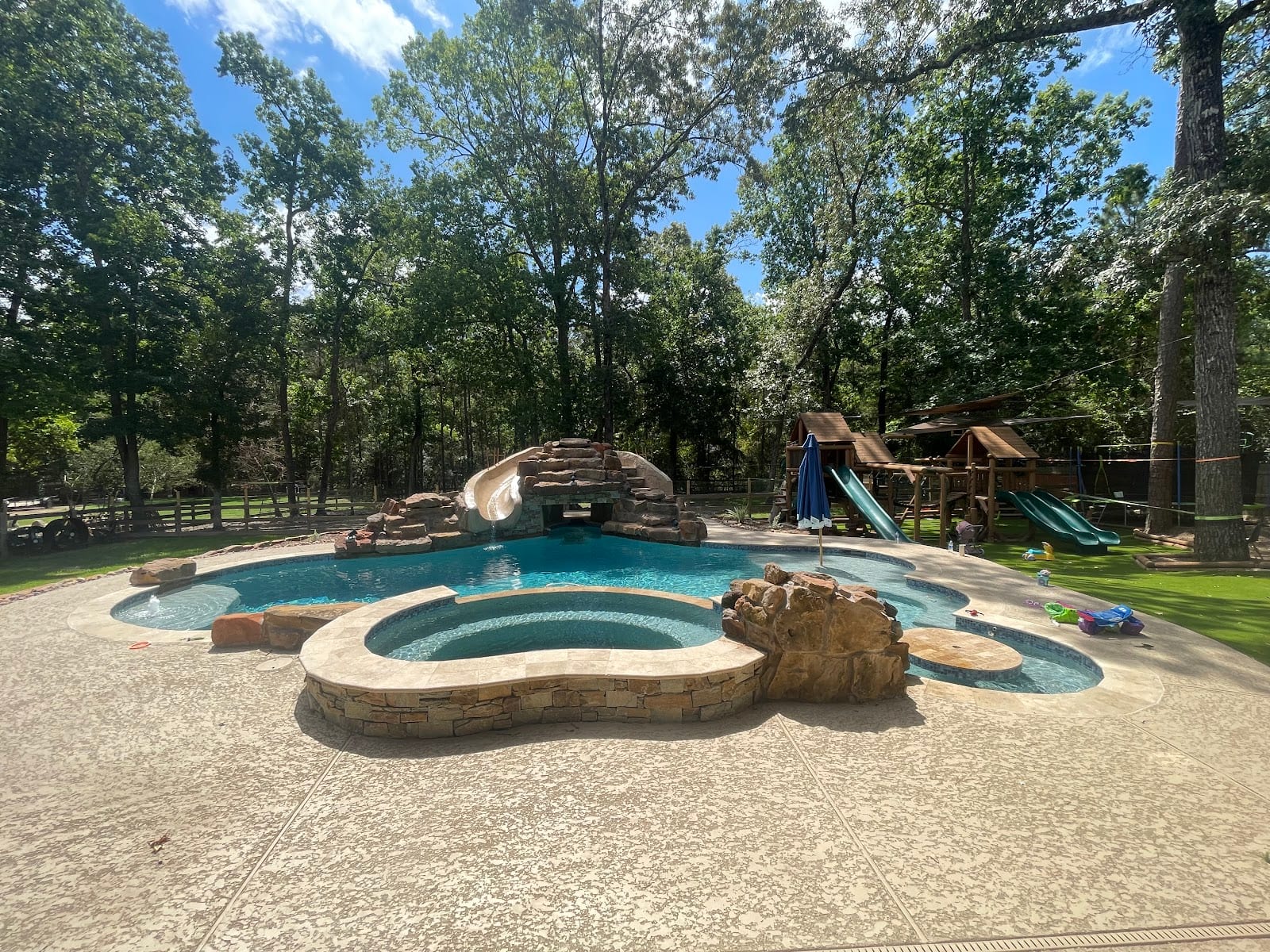 Walts Pools, photo 2
